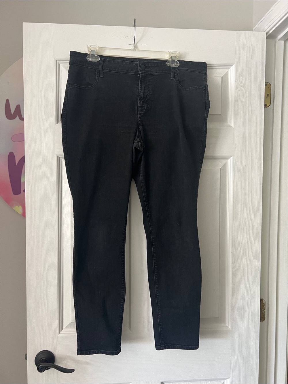 Old Navy Black Women’s Skinny Jeans - Stretch size 14